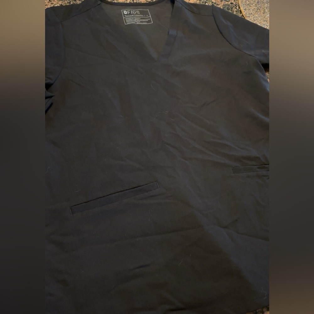 FIGS Black Casma Three-Pocket Scrub Top
